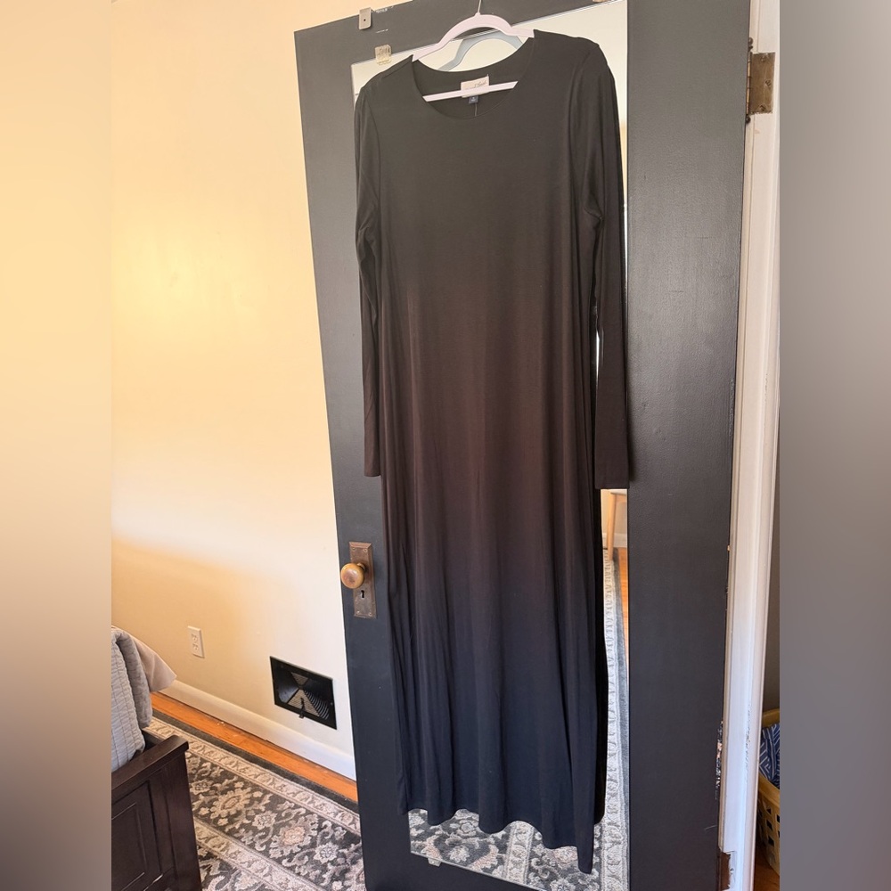 Black maxi universal threads long Sleeve Dress